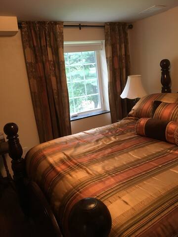 The Mellor House Apartments - Short-Term & Corporate Housing
 managed Airbnb listing 3