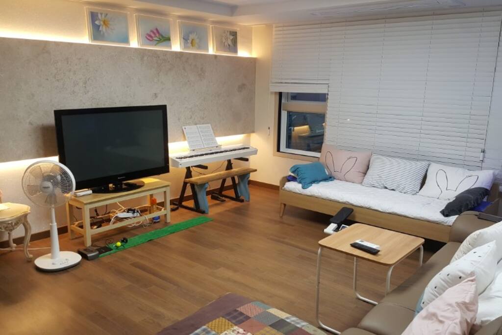 거실 Living room
호스트가족과 공동사용
