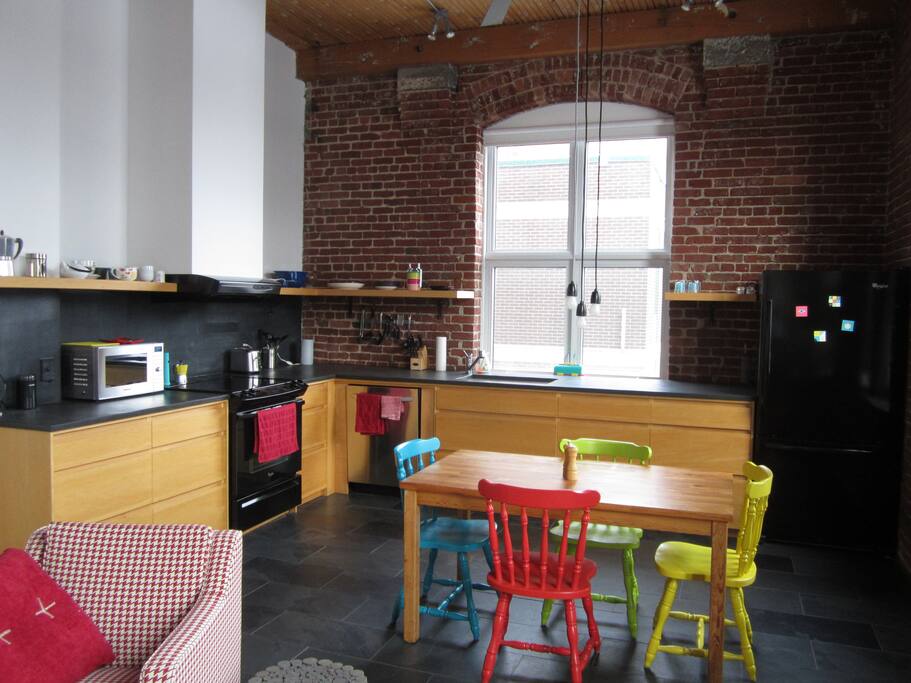 Kitchen, including dishwasher, stove, fridge, microwave oven, toaster