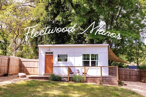 Top performing Airbnb: Fleetwood Manor •Stylish & Private Atlanta Getaway in Belvedere Park