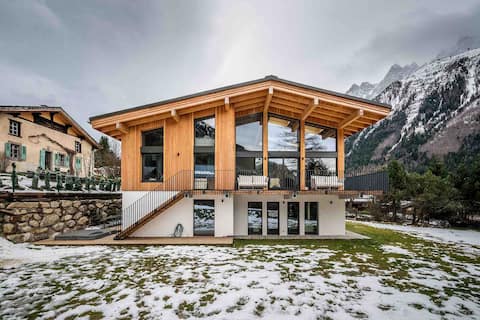 Chalet Wapiti - Modern mountain retreat