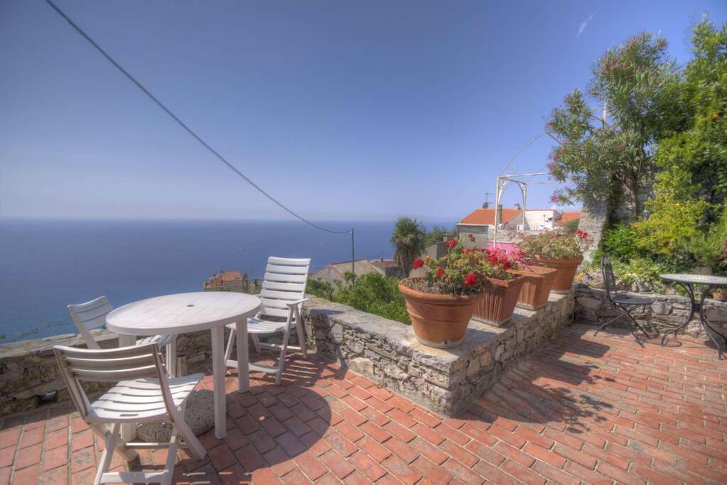 Casa per vacanze rilassanti Houses for Rent in Finale Ligure, Liguria