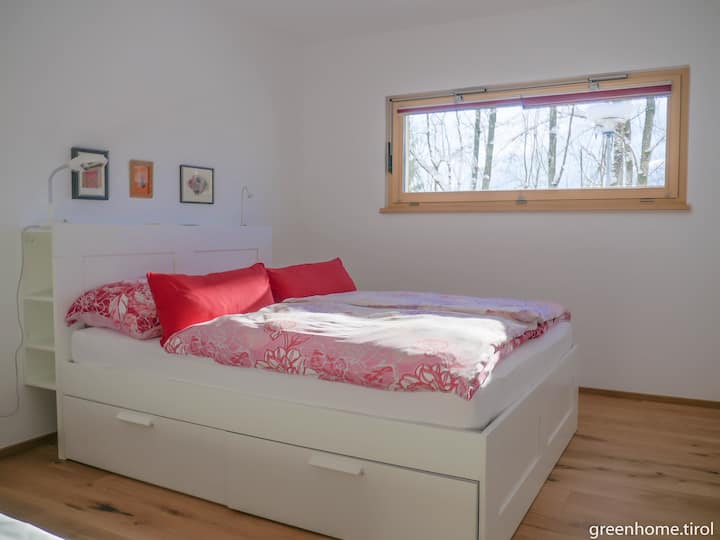 Udobna spavaća soba 1