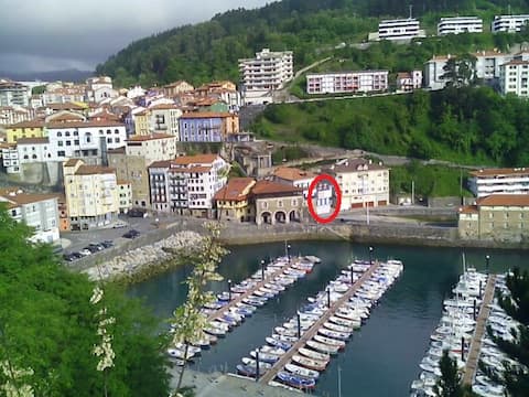 Hear the rumor of the waves from the bed