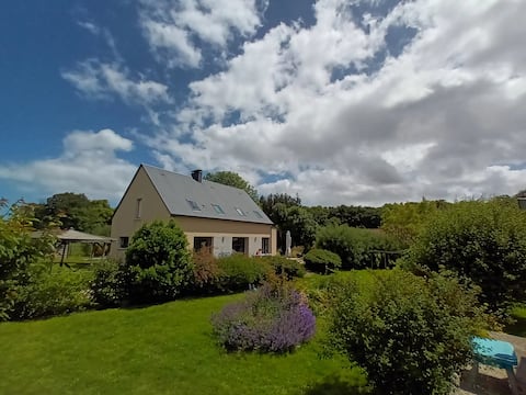 Family home in a privileged setting