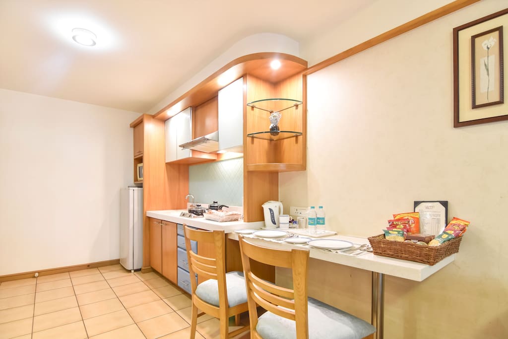 Kitchen with amenities
