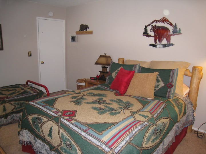 Centrally Located For Fun In Mammoth - Mammoth Lakes, CA