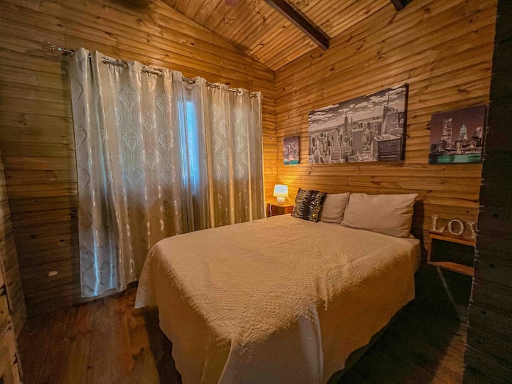 Schlafzimmer 2