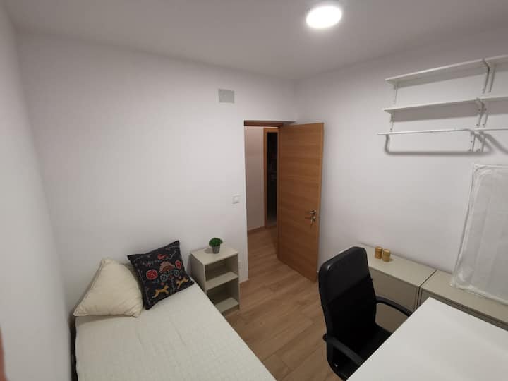 Cozy room next to the university Apartments for Rent in Getafe