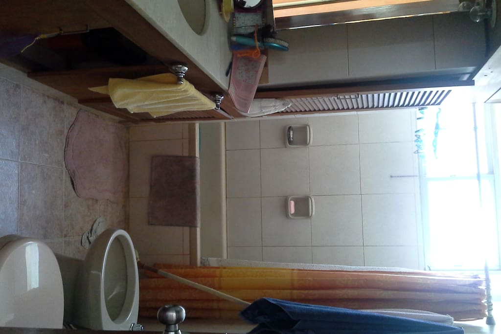 amplio baño
