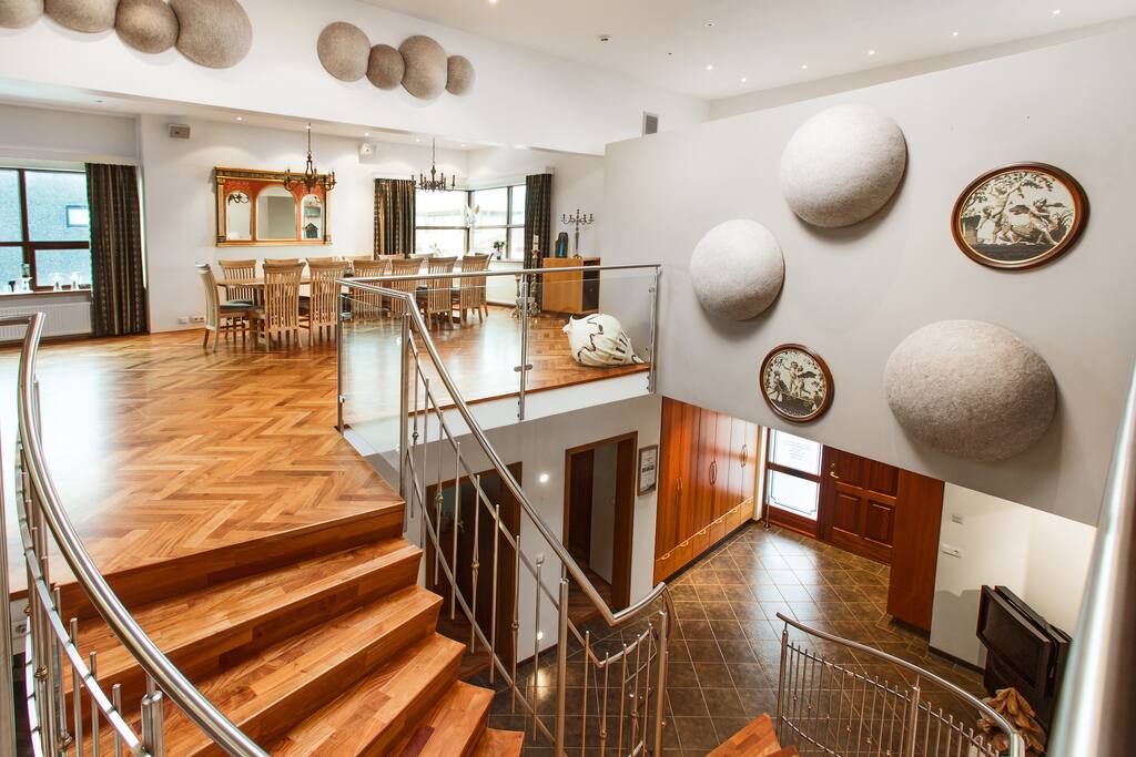 Entry/living/dining