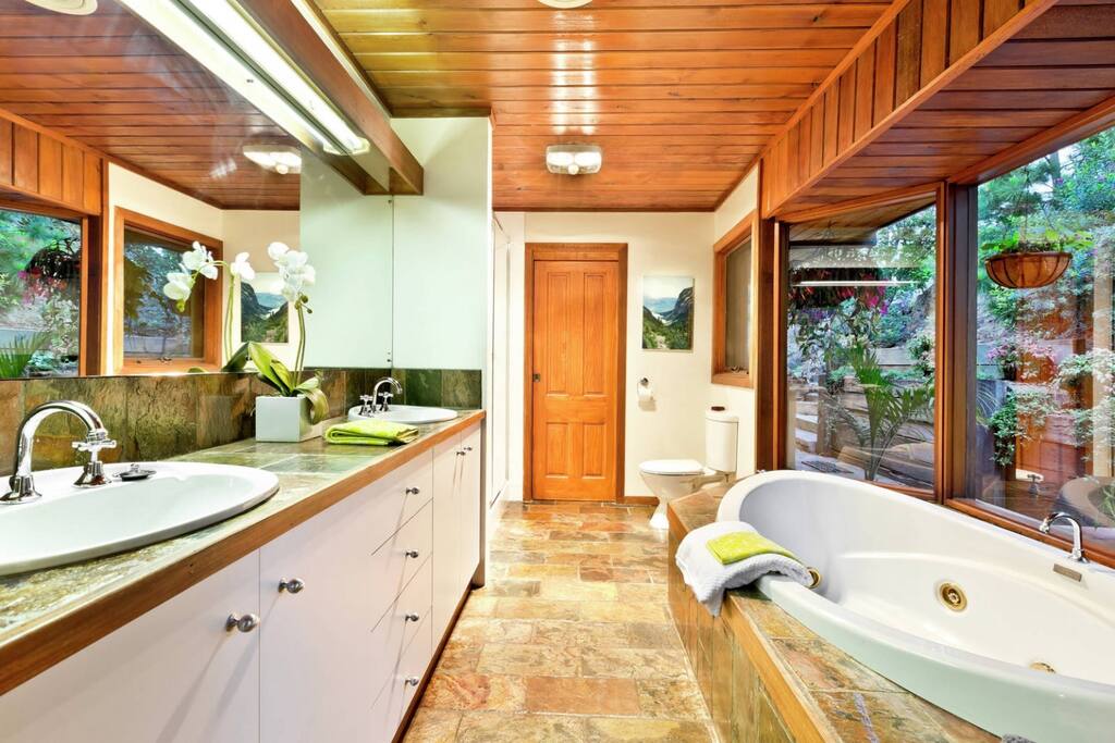 Make sure you enjoy a romantic spa.