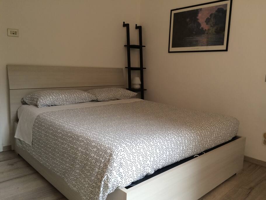 letto matrimoniale
bedroom