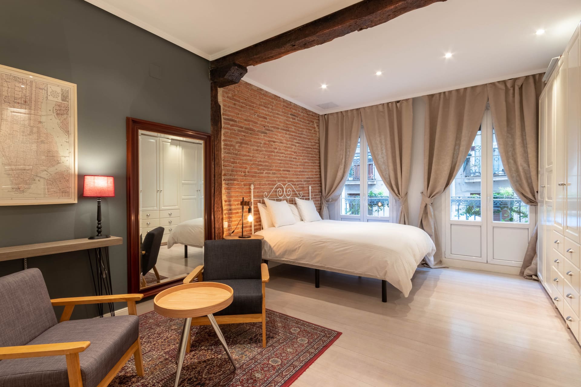 Bilbao Casco Viejo, Design and Elegance