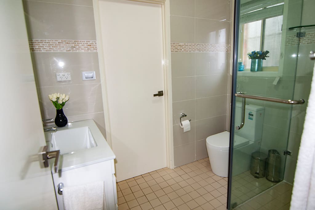 Ensuite bathroom