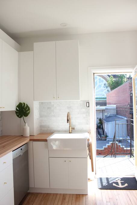 Fully stocked kitchen