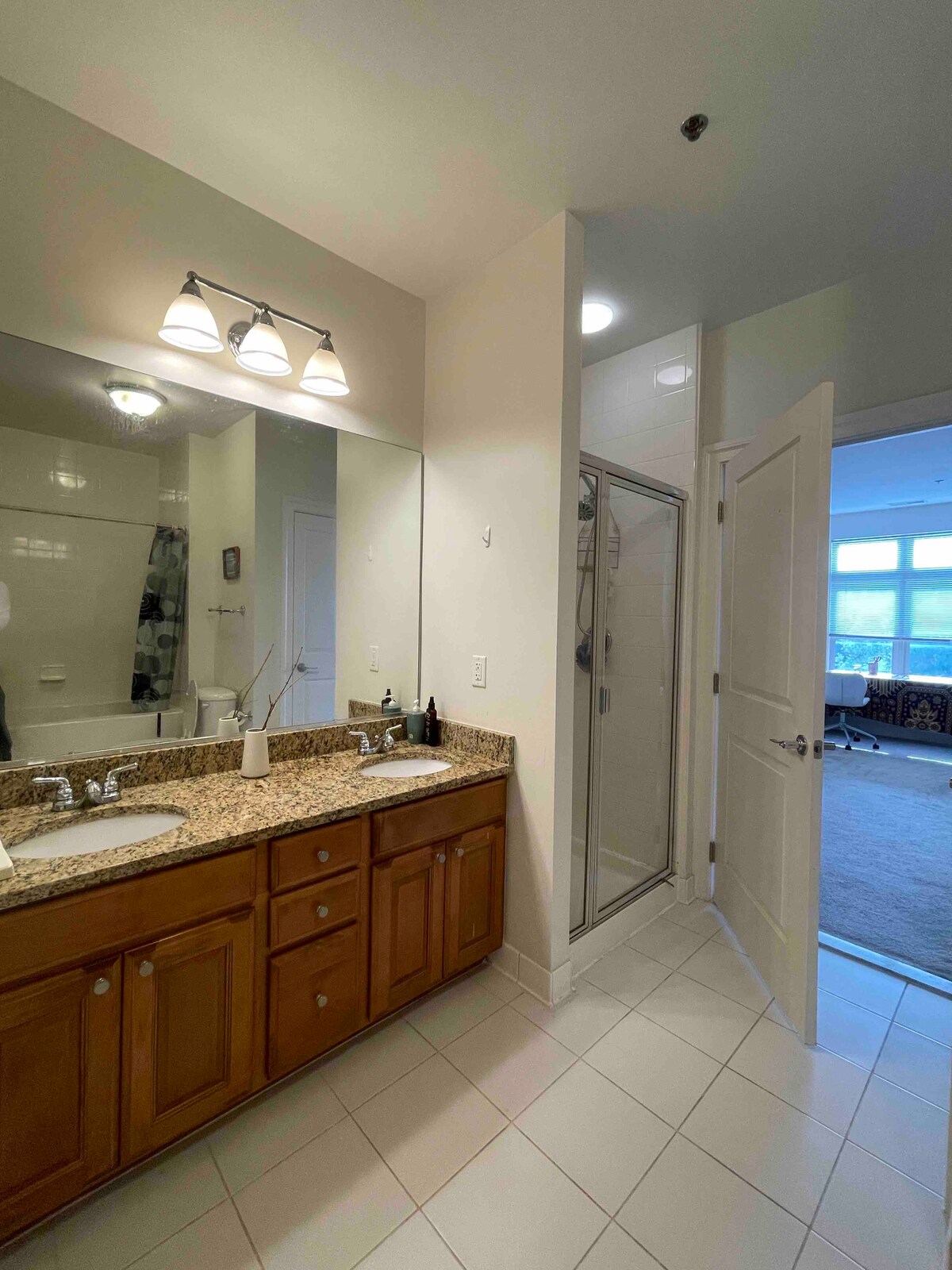 Whiting-Turner – Rockville Town Square, image size:1200x1600