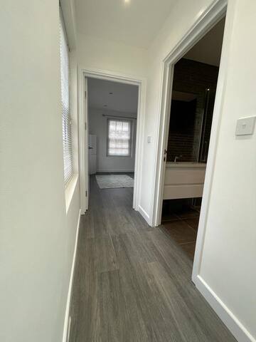 Detached house in London – Heart of Islington, N1 gallery image 3