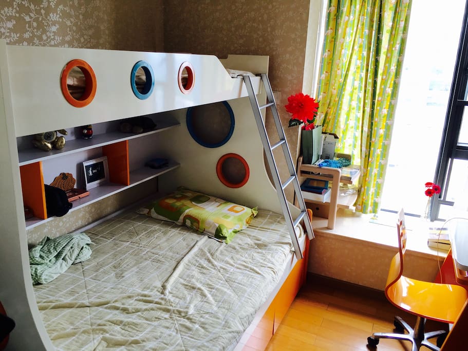客人卧室️Guest Room Bed