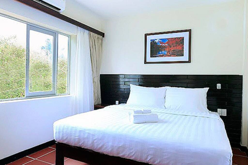 King size bed, with daily cleaning service.
