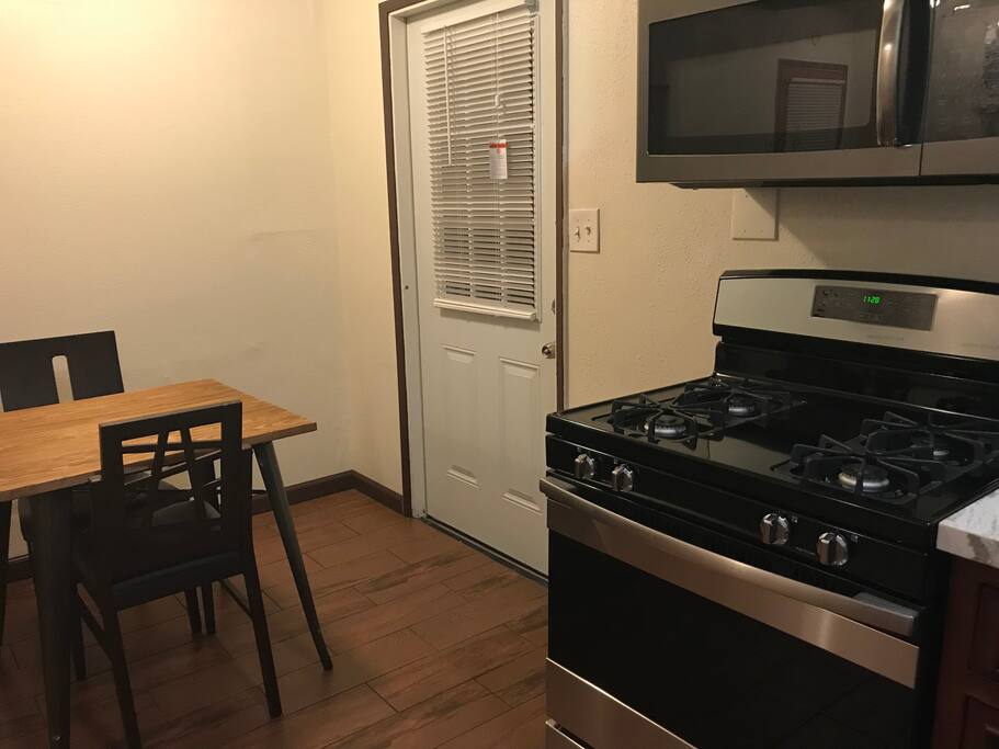 Kitchen/Dining