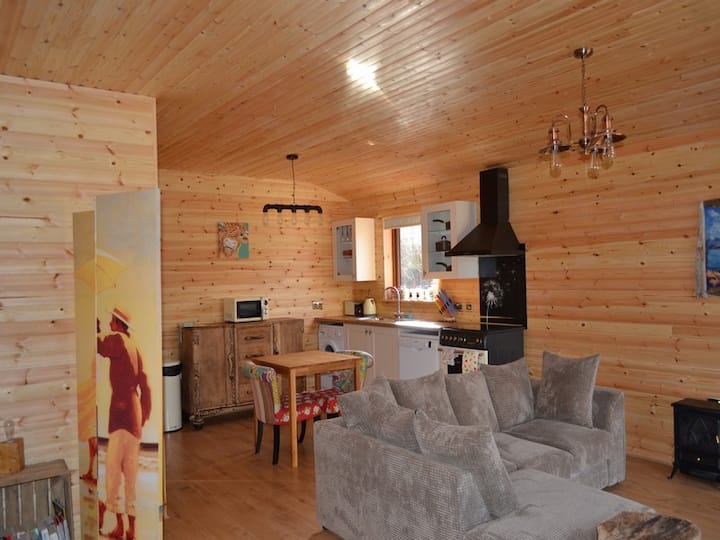 Craigellachie Coastal Chalet : Sea & Mountain View - Skye