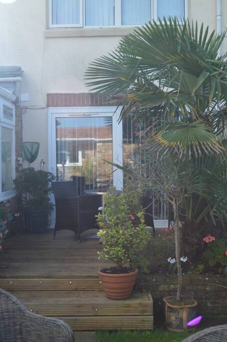 Patio area for garden suite