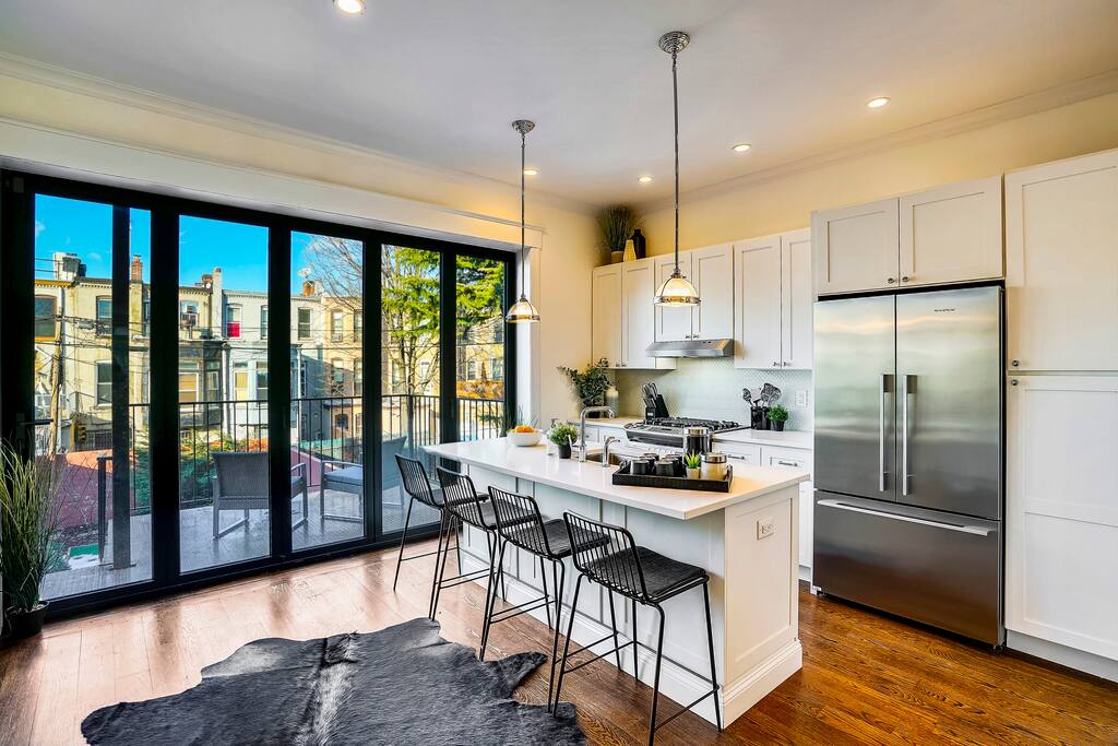 World Class Brooklyn Brownstone Near A C Trains 6 Bedrooms 3 Bathrooms Townhouse In Brooklyn United States World Class Brooklyn Brownstone Near A C Trains 6 Bedrooms 3 Bathrooms Townhouse In Brooklyn United States
