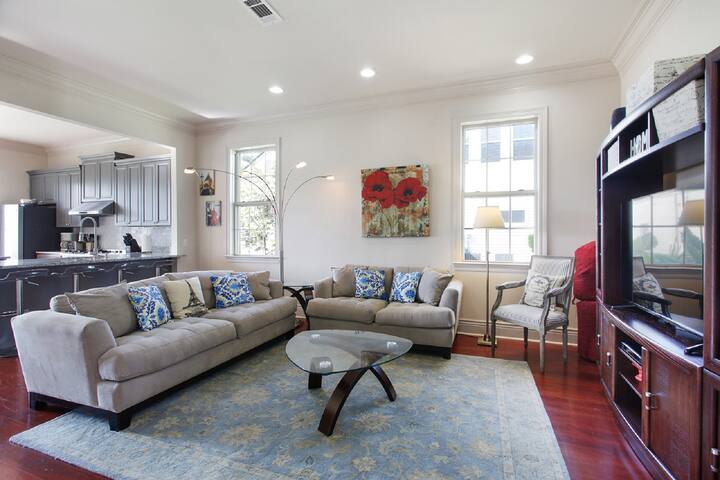 Uptown Gem 4 King beds (New Cleaning protocole!) gallery image 4