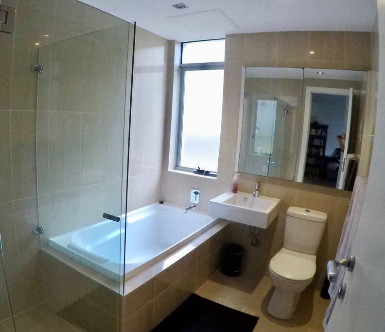 Main bathroom