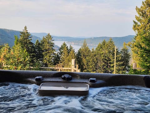 Malahat Ocean View Oasis- Hot Tub, Firepit, Grill!