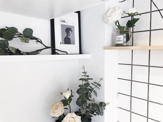 消毒+WhiteRoof:陕西南路/黄埔/南京西路/巨鹿路/屋塔的独立小世界/Single Room