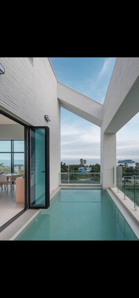 #Two pool villas #Sea view #Luxury and private