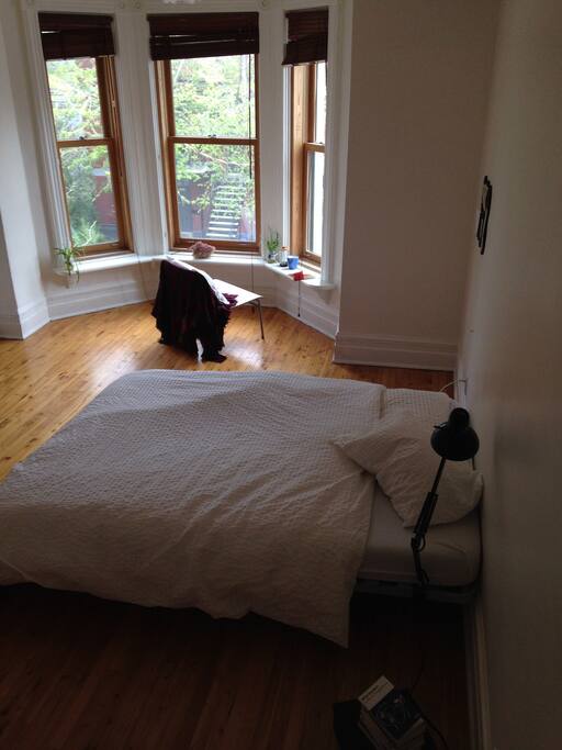 room with bay window