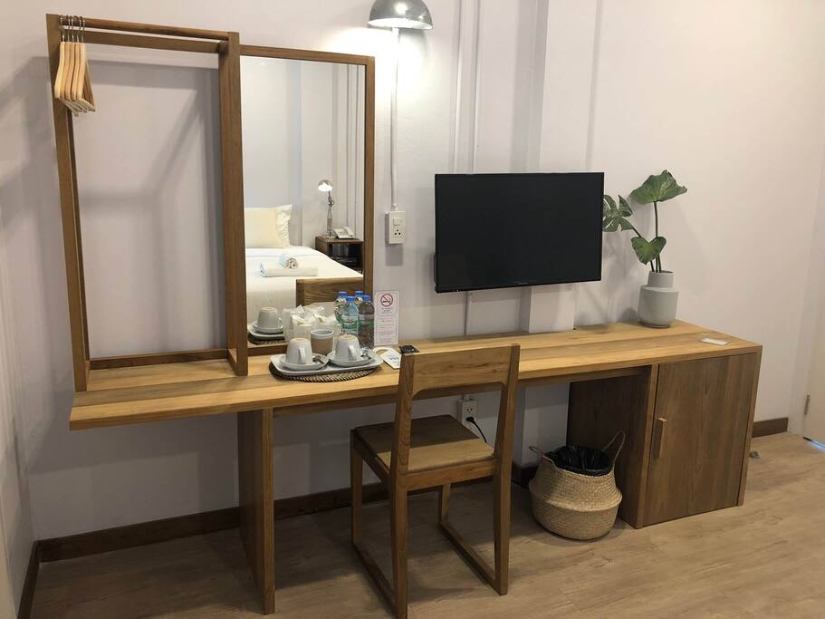 Deluxe Twin Beds