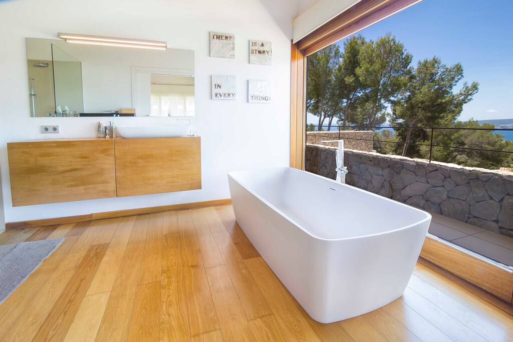 Baño en suit