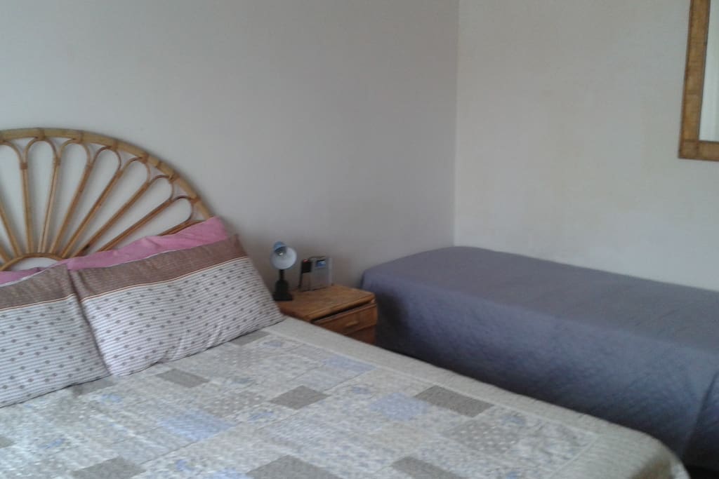 Pink Room, 20 square meters with 3 places bed