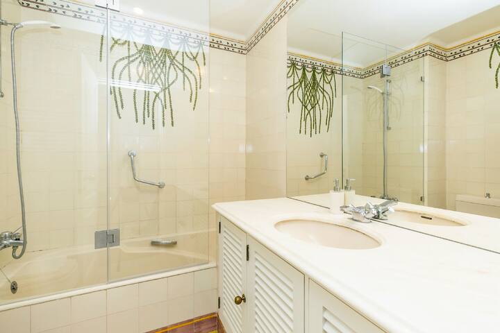 Gandarinha Residence. gallery image 4