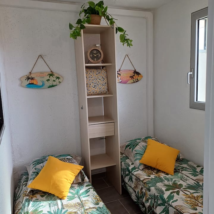 chambre 2 lits 80  x 190