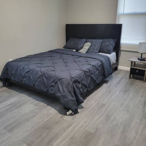 2. Renner 5 Bdrm & 2 Bthrm gallery image 5