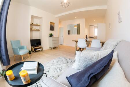 Charmant appartement  gare/centre/DÉSINFECTÉ.