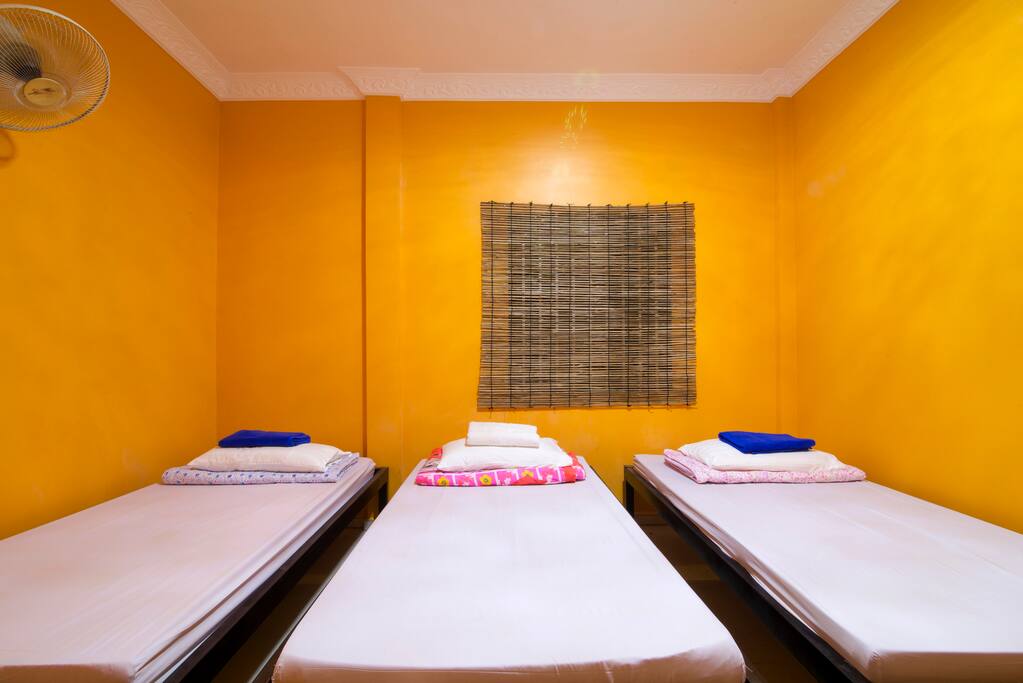 3 single bed for 3 adults