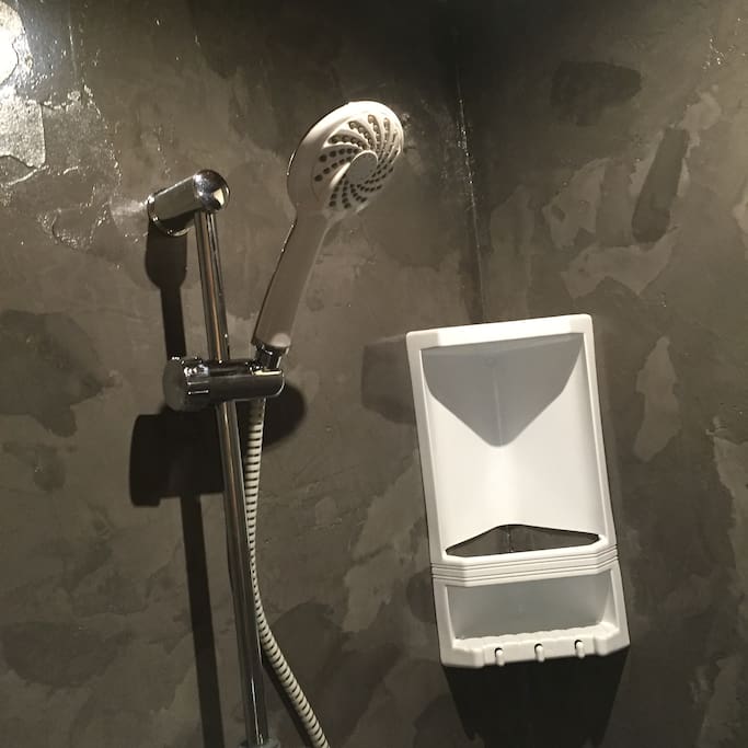 Éléments de la douche à l'italienne