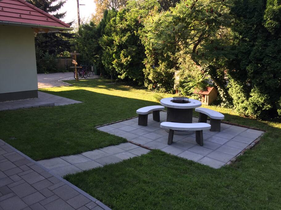 Grill/Fireplace