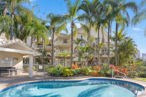 Broadbeach LOCATION,Style & Comfort, POOL, 2Park🏝