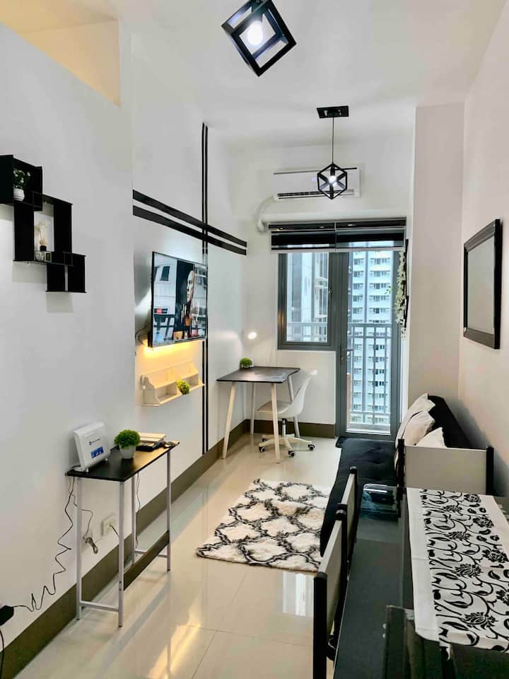 Mandaluyong City Staycation Condominiums for Rent in Mandaluyong