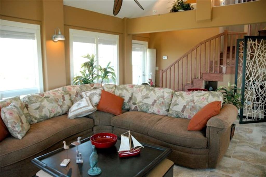 Great room & Stairs to Loft