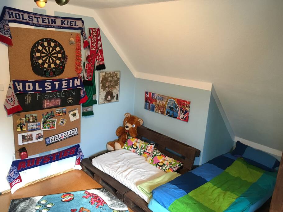 Am Anfang war es ein Jugendzimmer und am Ende ist es es auch!