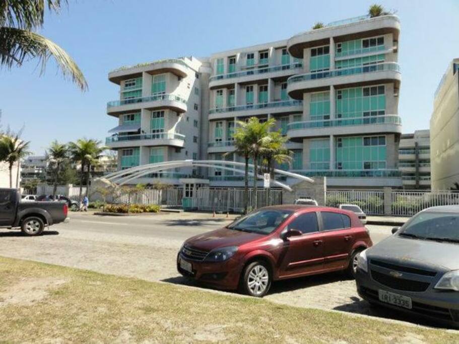 Condomínio Summer Time (Frente Mar) - Recreio dos Bandeirantes - Rio de Janeiro - cobertura duplex - 1 quarto - Duas varandas.