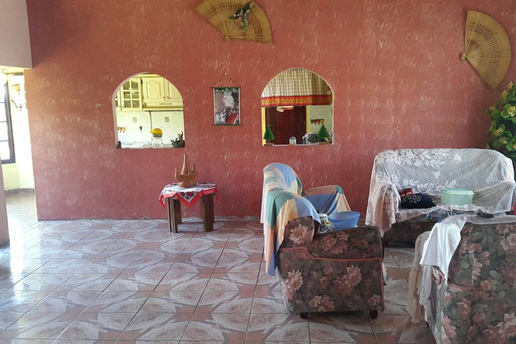Amplia Sala.